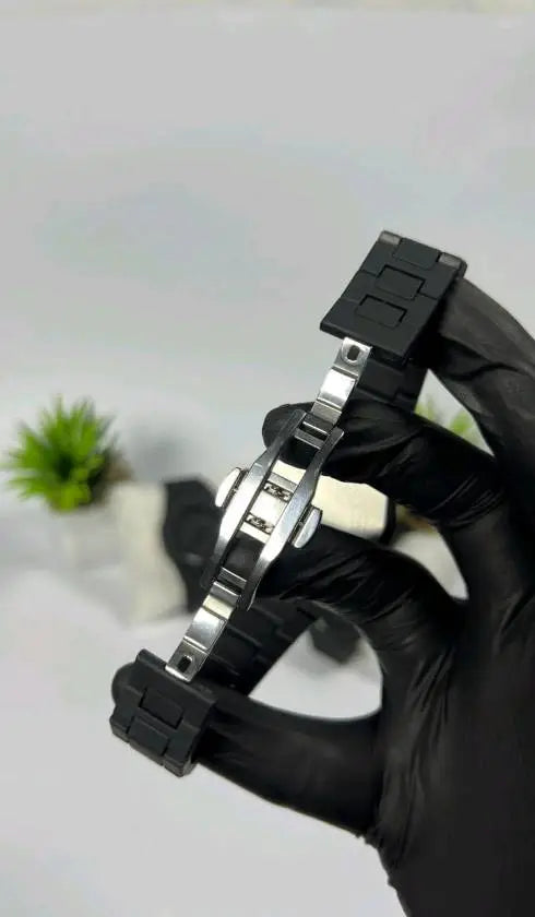 Black Arabic Aura Watch